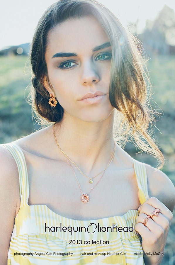 Rose Wreath Dangle Earrings - Gold plated