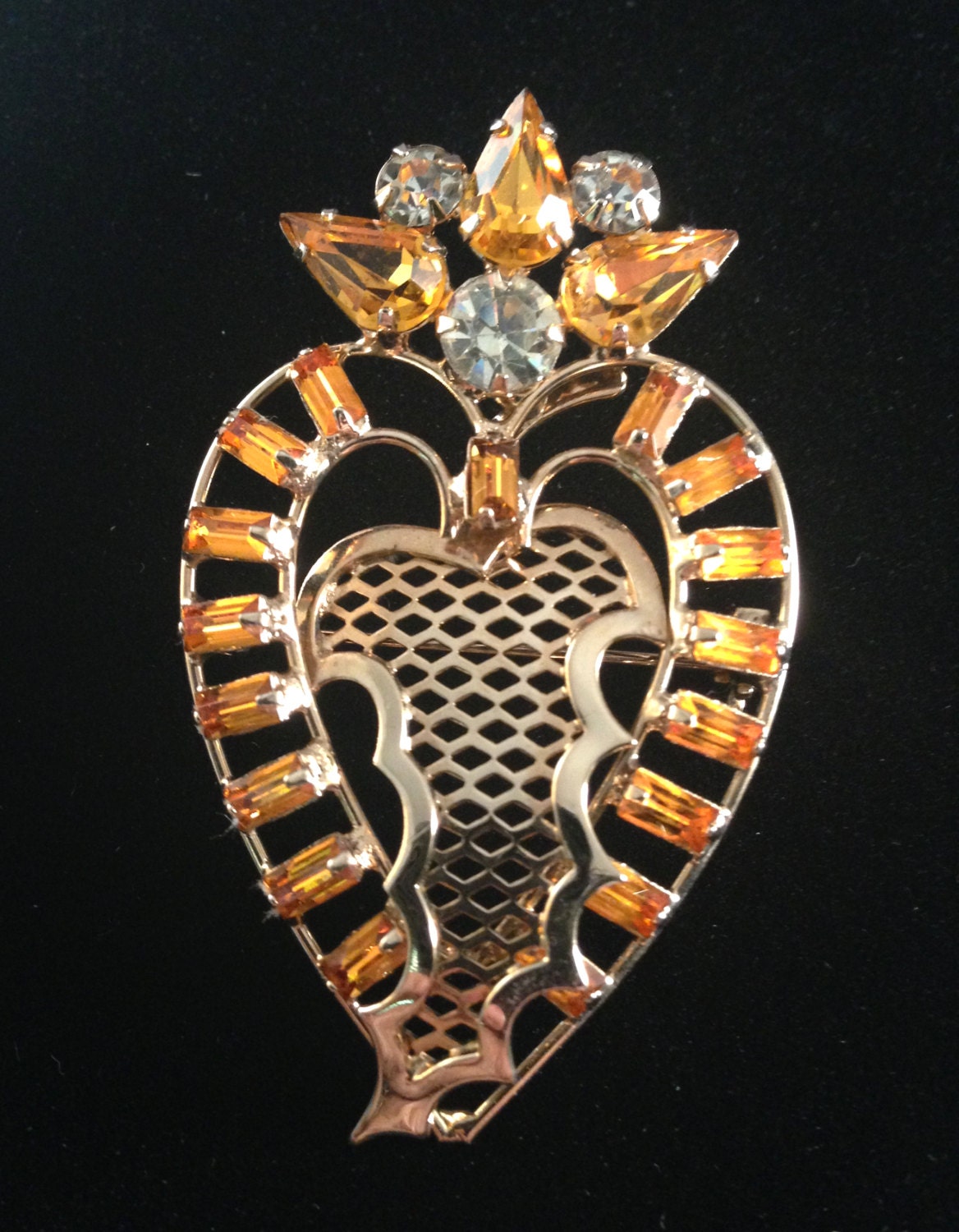 Vintage Amber Rhinestone Heart Crest Brooch - citrine yellow white gold rhinestones - gold toned metal - pendant - unique - unusual