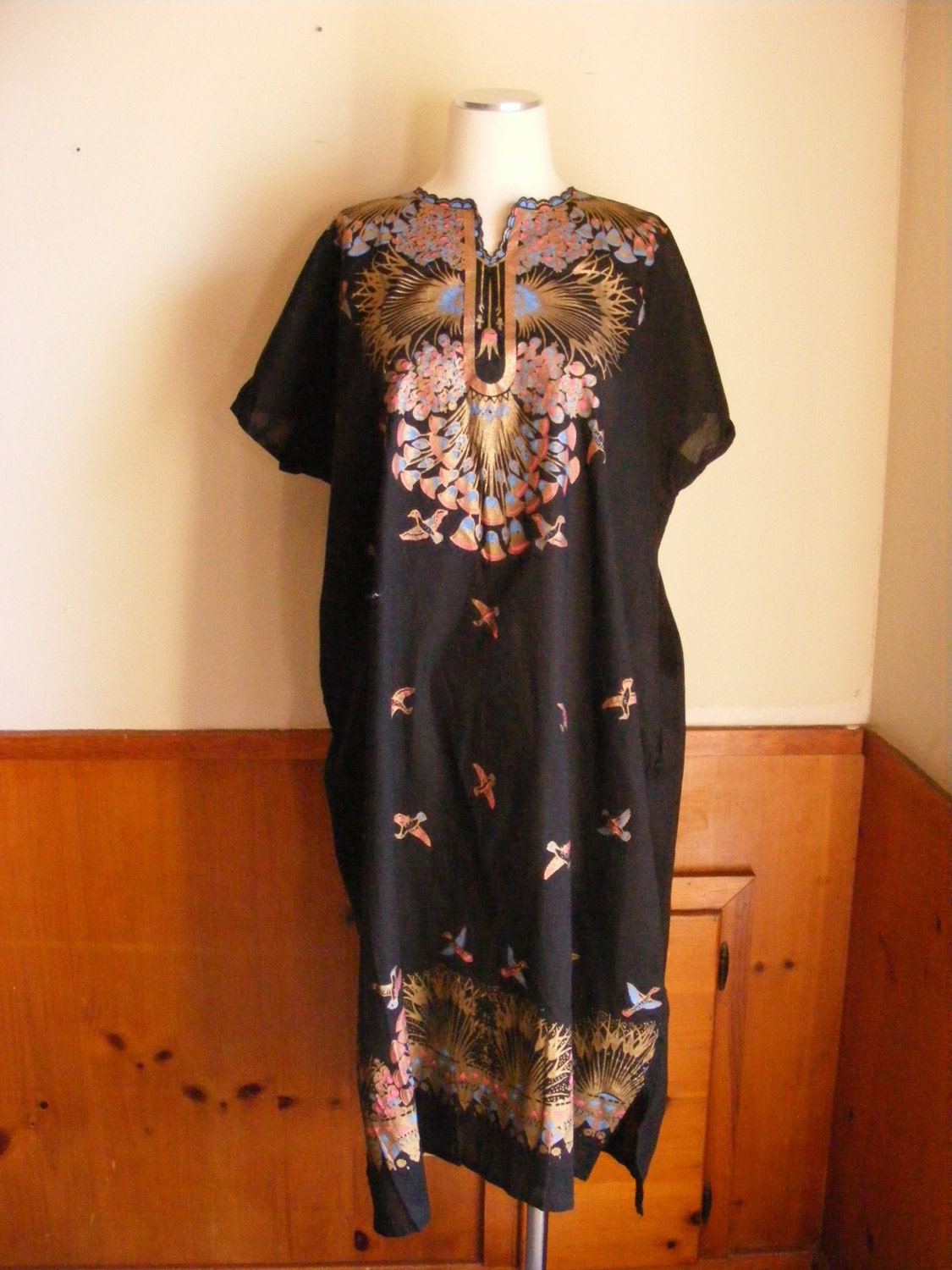 70s Egyptian dress metallic gold kaftan bird print tunic extra large