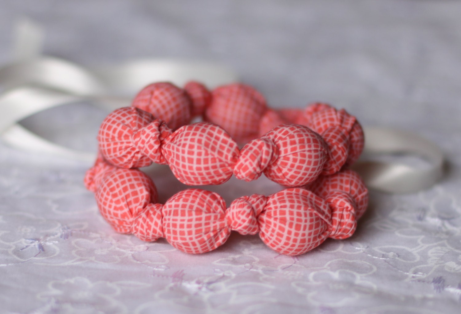 Red ORGANIC FABRIC Teething Necklace, Breastfeeding Nursing Necklace, Babywearing/Fabric Necklace, Baby Teether