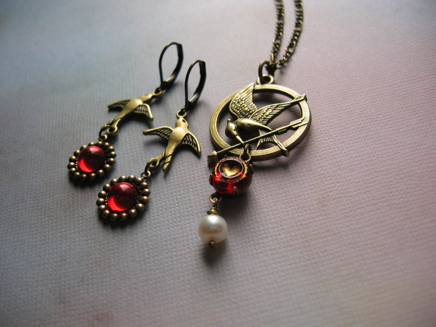 I Don't Want To Forget - The Girl on Fire - Katniss and Mockingjay - Peeta's Pearl - The Hunger Games Inspired Jewelry
