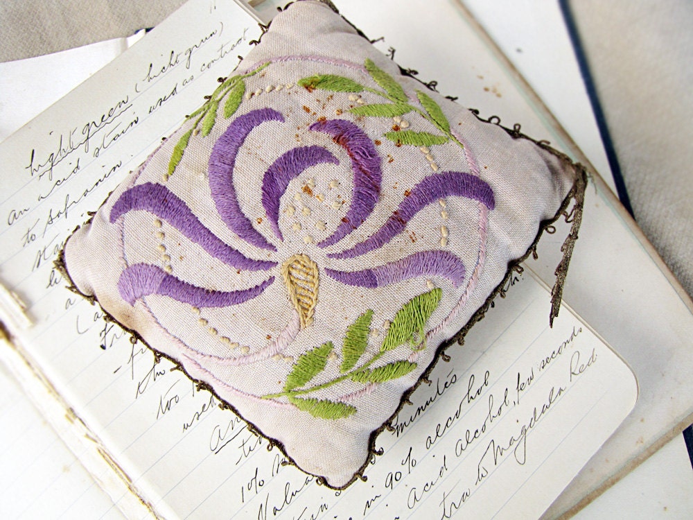 antique pin cushion - Edwardian 1920s embroidered floral motif - tiny stitchwork - gold trim