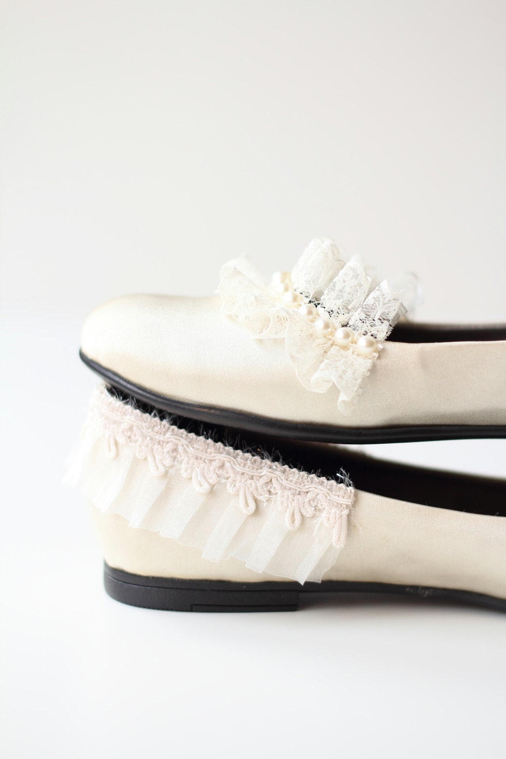 Bridal Off White Satin Flat Shoes Wedding Bride Engagement Special Night Size 7 (US)