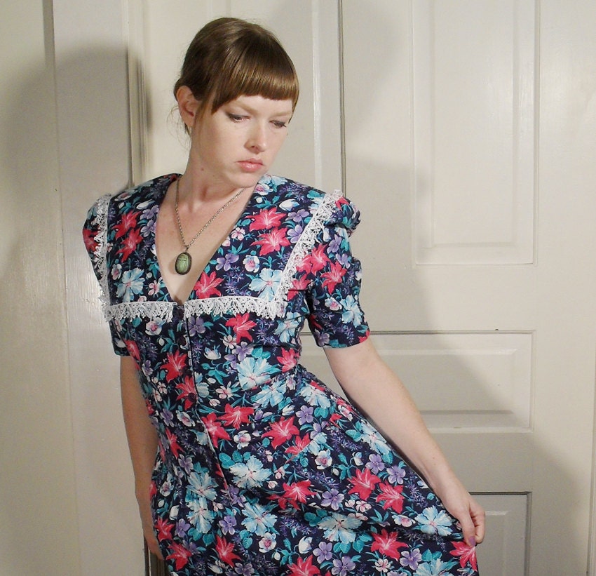Floral Cotton 1980s Shirtdress Summer Dress Sailor Collar Lace