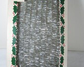 Vintage CHRISTMAS GARLAND Retro 60s Holly Silver Holiday Tree Decoration NIB