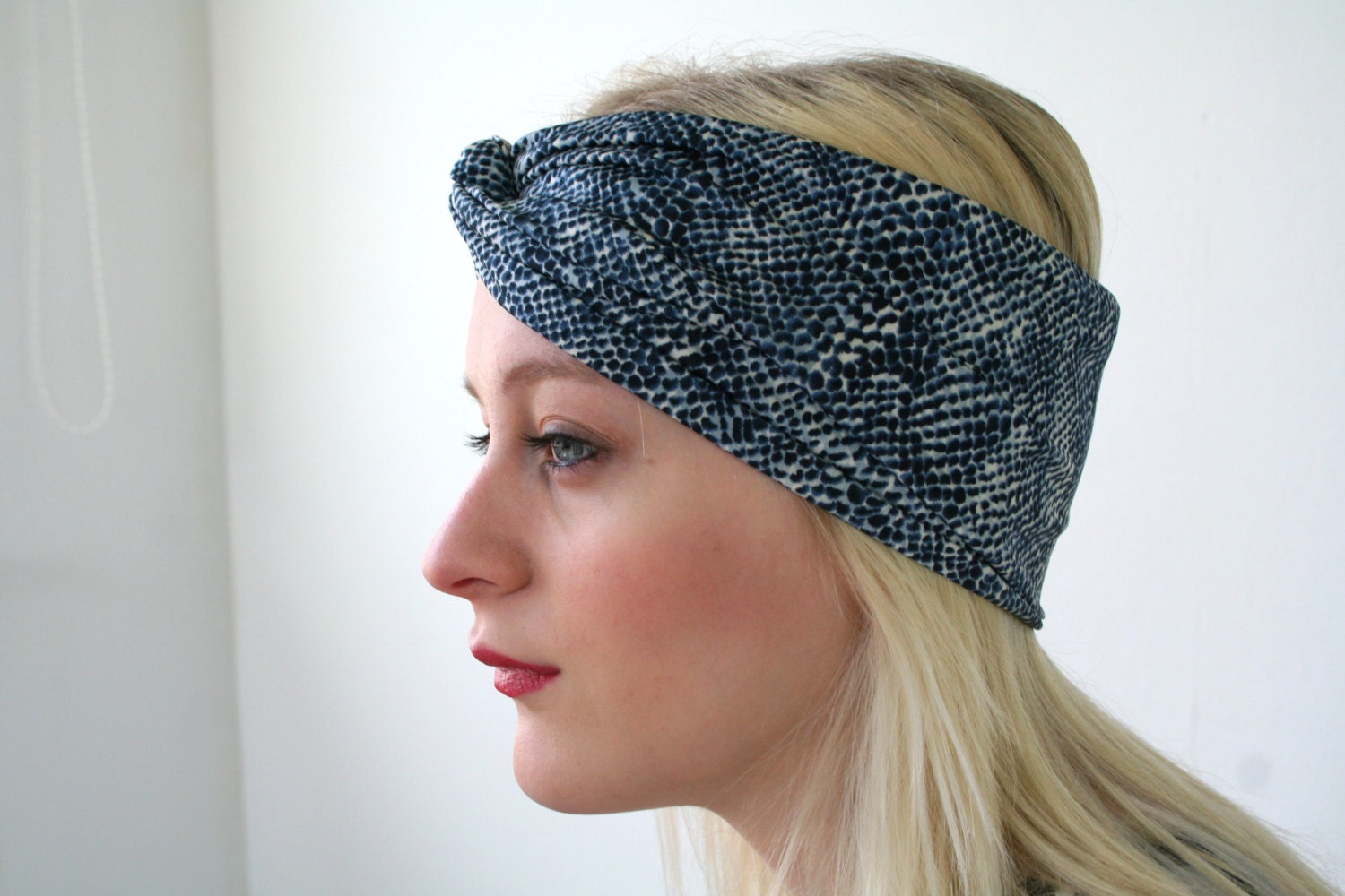 Snake print headband, blue and white reptile print, stretch turban twist headband (H23)
