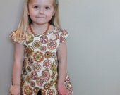 The Lucy Top in Spring Garden Flowers.  Girls Blouse. Pinafore Top. Spring and Summer Fashion. Olive Green and Pink.