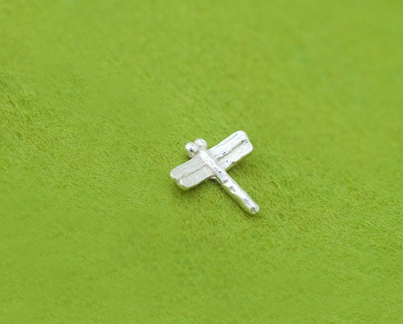 Dragonfly pin brooch - Japanese tombo - tiny pin - Silver wabi sabi design