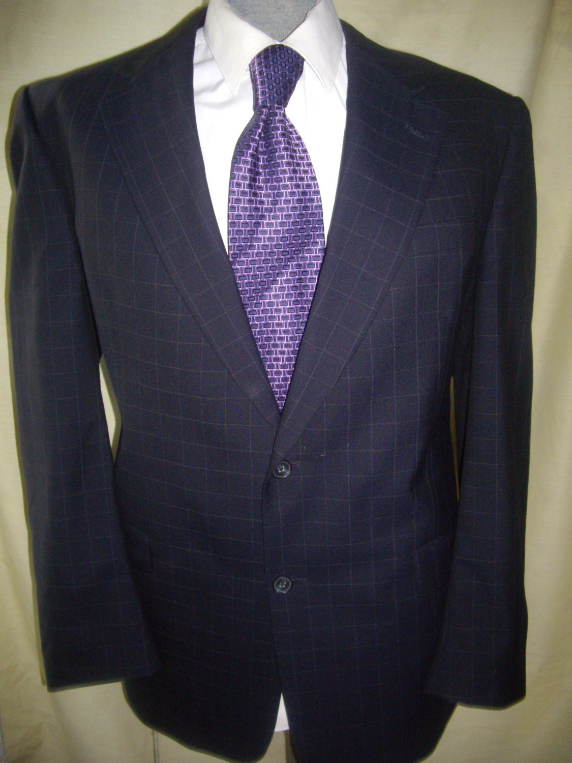 vintage Mens 80s authentic Burberry navy w/white windowpane design. 48l   mb082