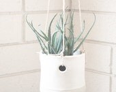 dover hanging pot