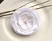 White Lace Bridal Fascinator, Satin Fabric Flower Brooch Pin or Hair Clip, Wedding Bride Hair Piece, Pearls, Classic White