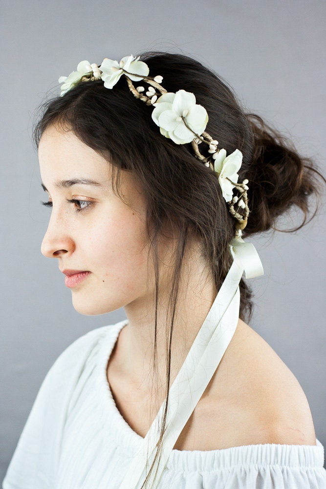 Hydrangea bridal flower crown - Ivory