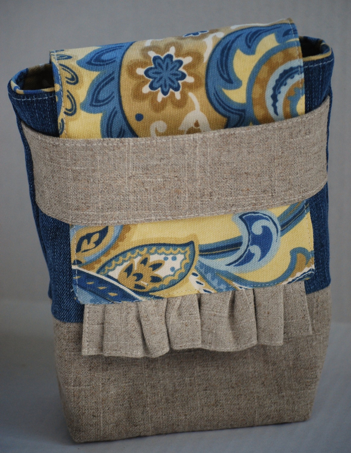 Tuck & Go Diaper Tote Pouch