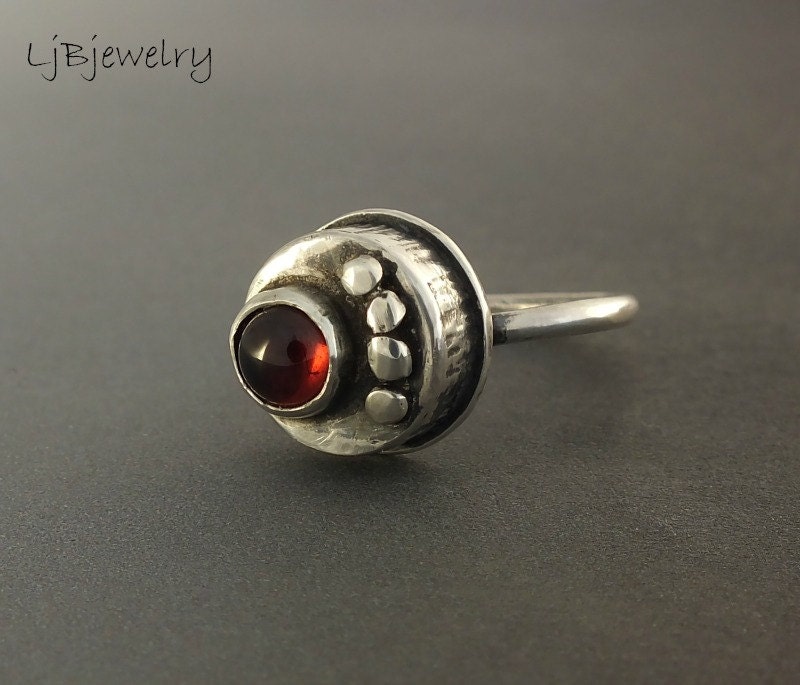 Sterling Silver Ring, Hollow Form Ring, Gemstone Ring, Garnet Ring, Birthstone Ring, Ring Size 6.75