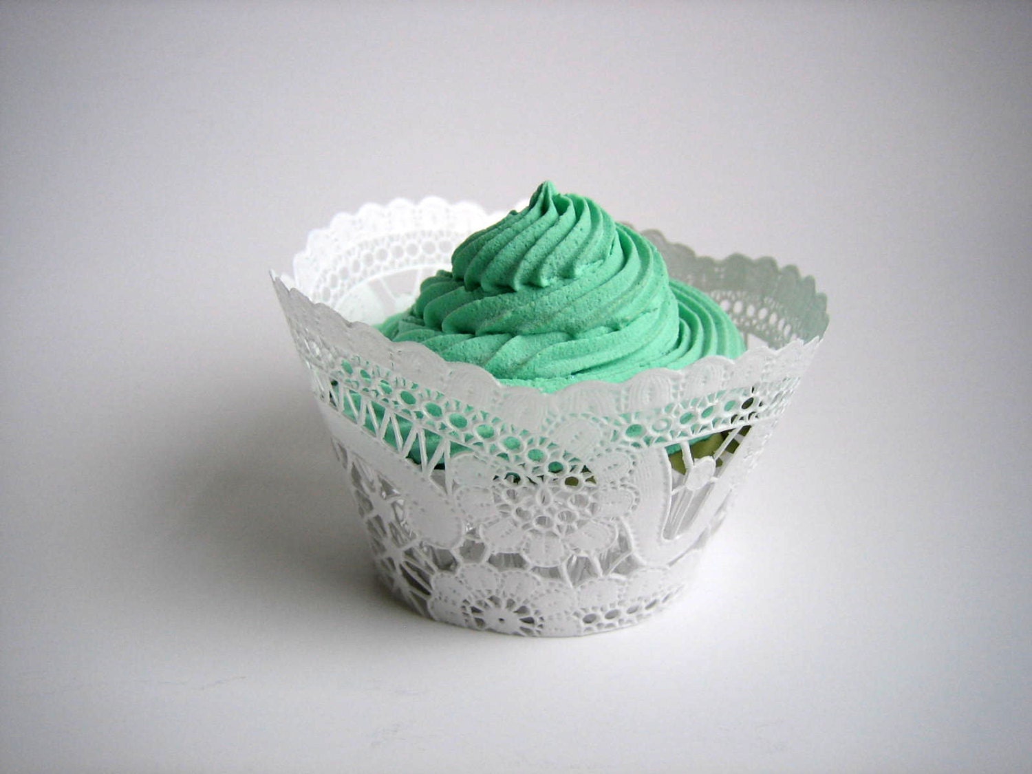 36 Doily Cupcake Wrappers - Rustic, Shabby Chic, Lace, Princess, French, Birthday, Tea Party, Wedding, Baby Shower, Bridal Shower