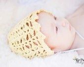 Vivian Lace Bonnet Crochet (Yellow & Grey))