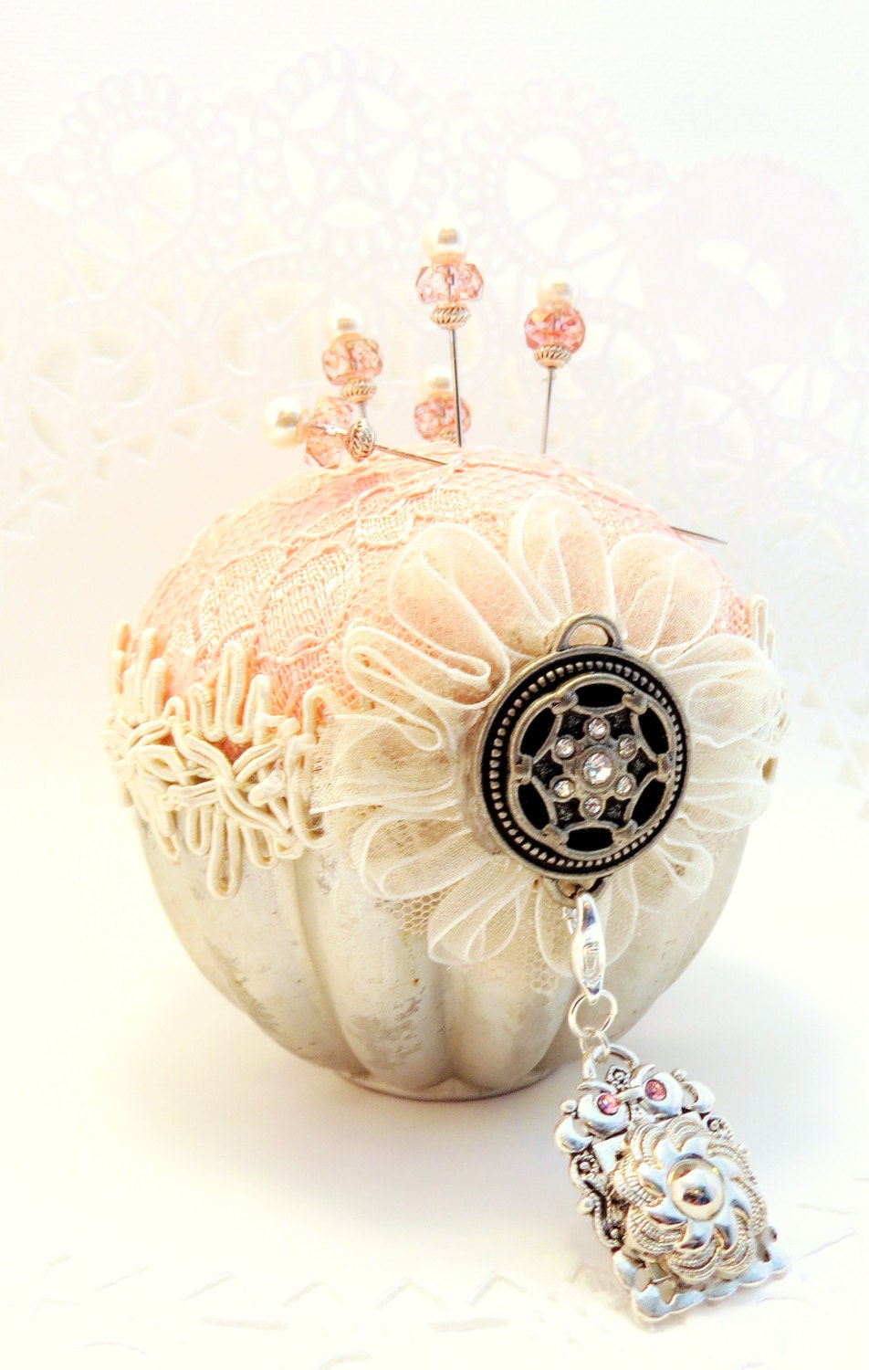 Pincushion needlecraft vintage Mothers Day Jello mold Victorian day peach light coral lace fancy charm decorative straight pins TAGT sewing