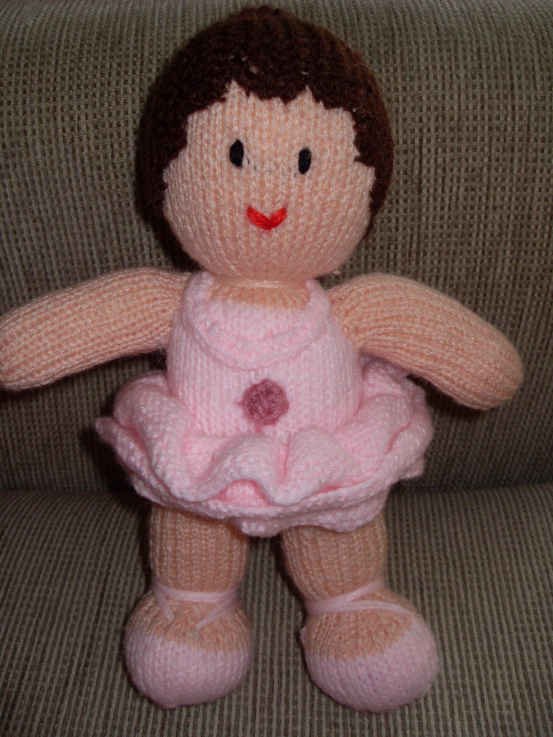 Baby / Childrens / Girls Pink  Ballerina / Flower Girl Soft Doll Toy with Tutu (suitable from Birth) Hand Knitted