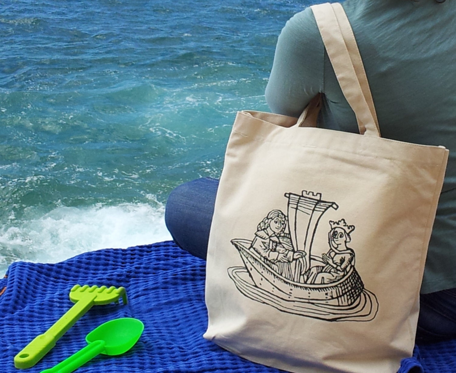 Shopper Grocery Diaper Tote Bag 100% Cotton Natural Color with Tristan and Isolde lovers sailing print