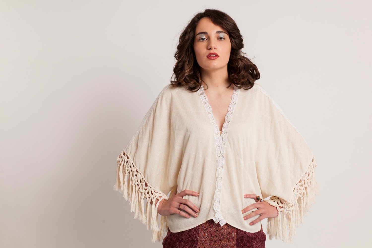 Kimono gauzy jacket with hand-crochet cotton fringe, Off-white kimono robe, Beach cover up, Fringe kimono, Mesh and gauze robe, Lounge robe