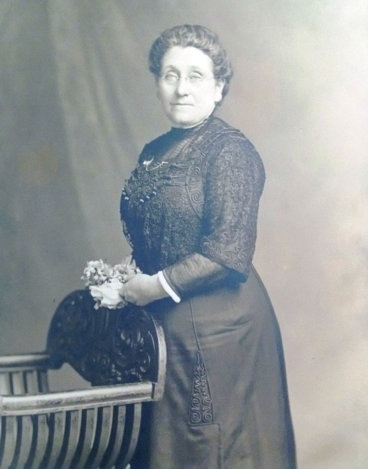 Large Antique Framed Photograph Of Woman 1800's SHIPPING INCLUDED