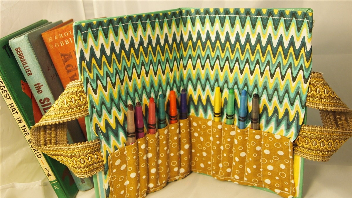 As Seen on Pinterest: Vintage Book Art Carrier
