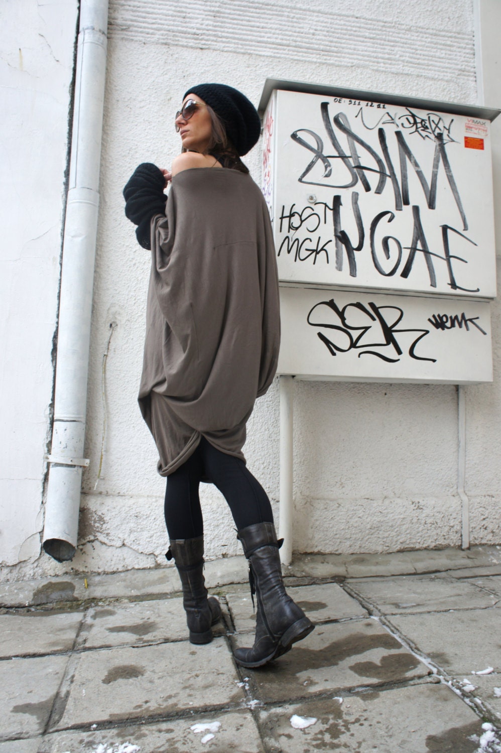 Loose Extravagant Top/ Asymmetrically Drape  Twisted Top