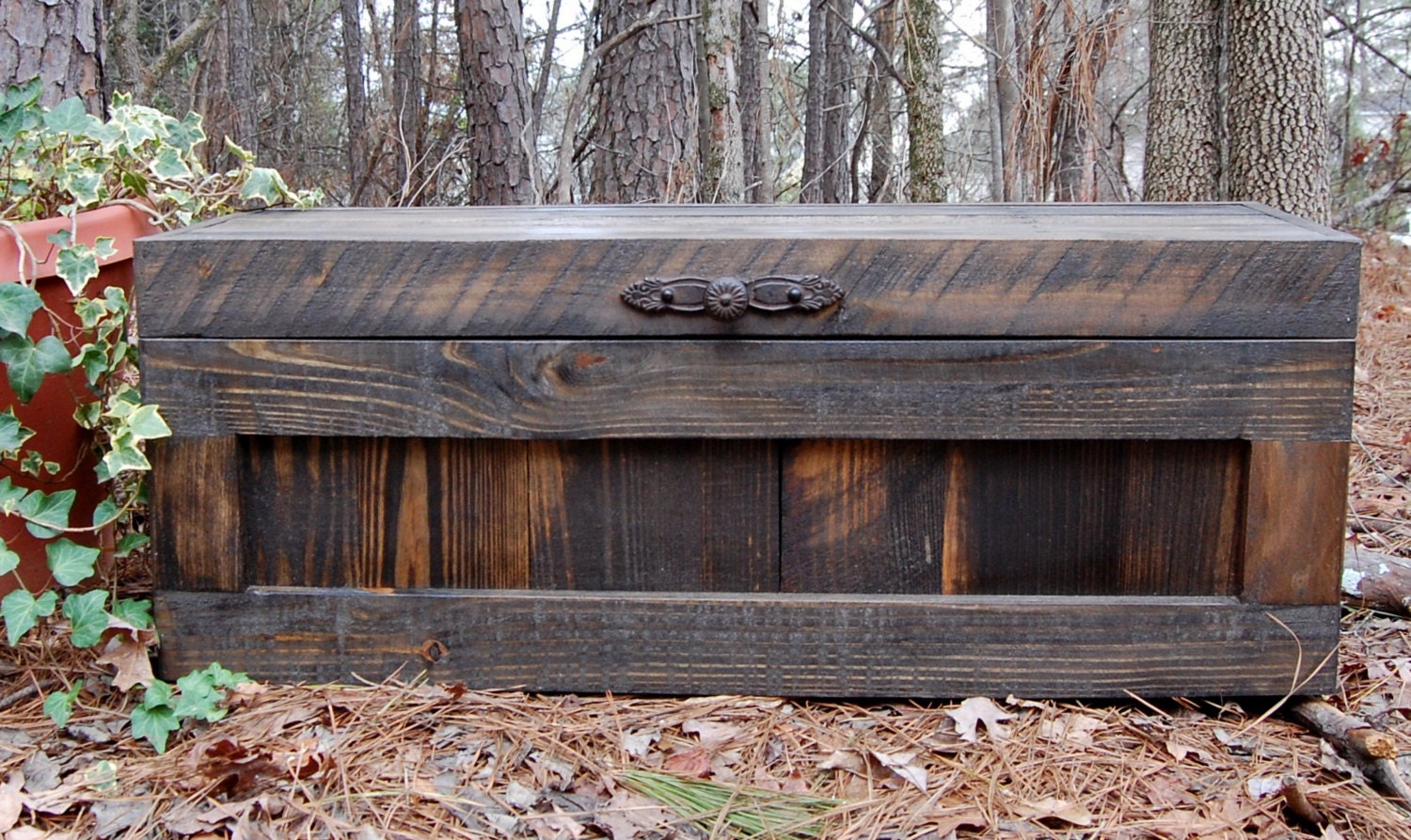 Jacobean Hope Chest / Toy Box/Blanket Storage from Reclaimed Pallet