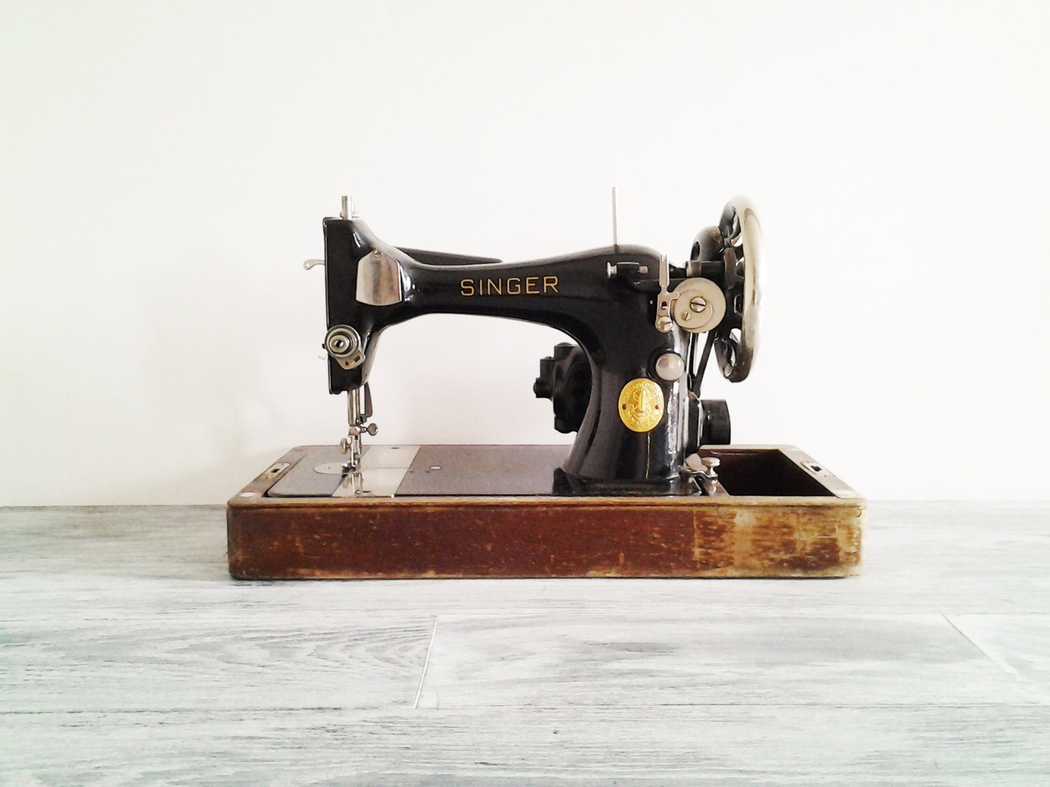 Vintage 1936 Black Singer Sewing Machine with Wood Case