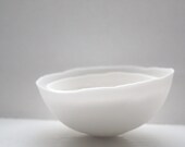Set of 2 English fine bone china nesting stoneware bowls.