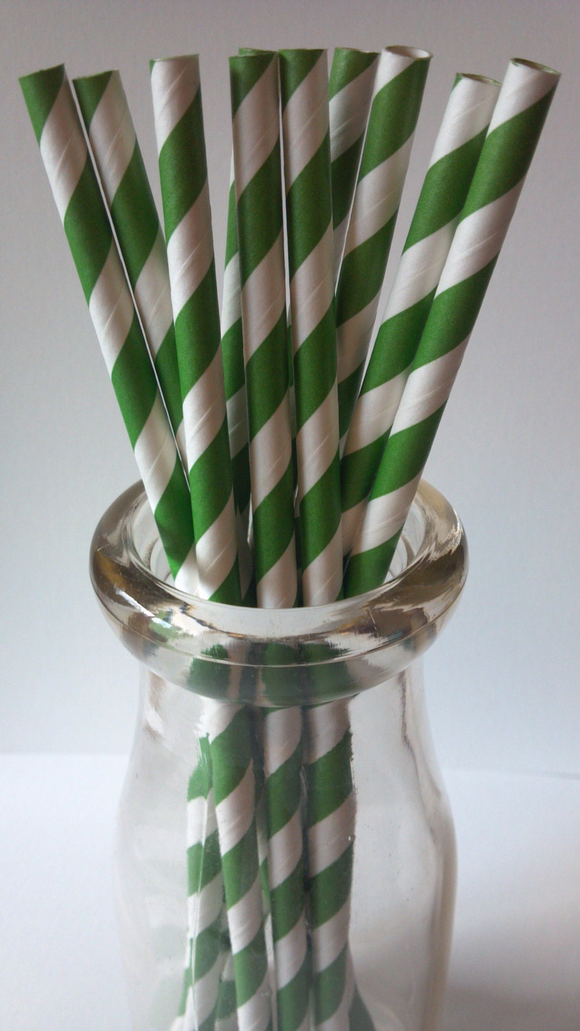 Custom listing reserved for laurelpitt, Shamrock Green Paper Straws, 100 pieces, with EXPRESS MAIL shipping