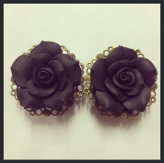 Black Filigree Rose Ear Plugs