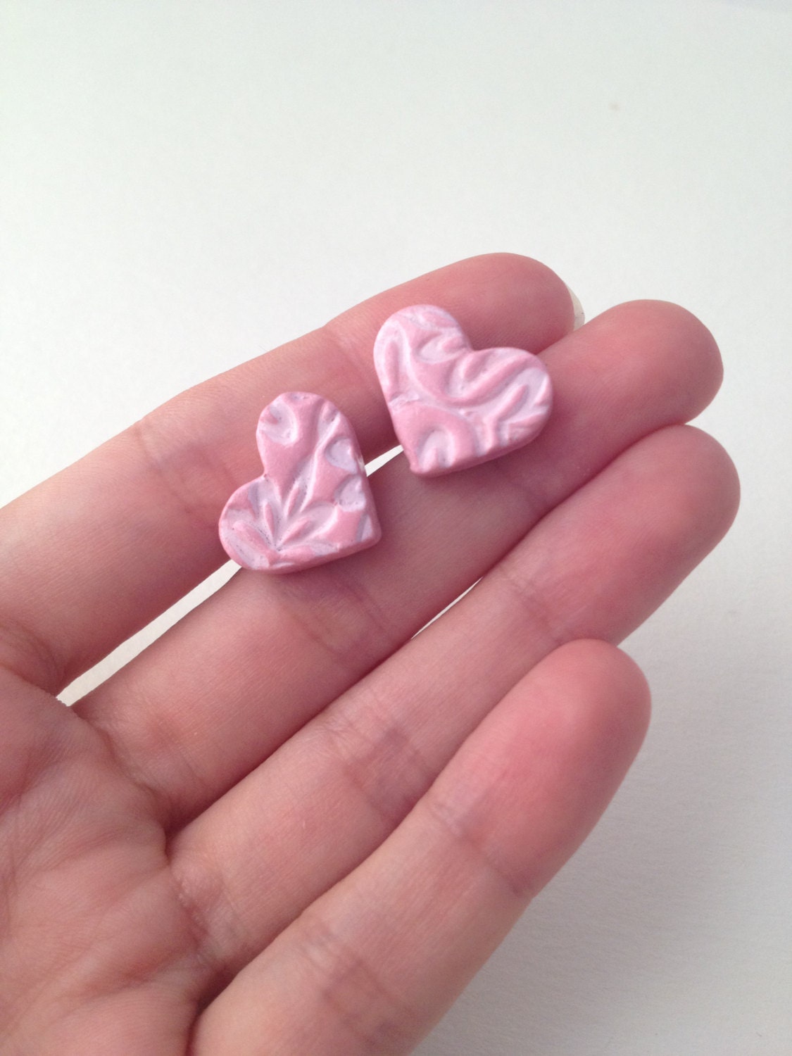 Heart stud earrings - Paper mache - Pastel pink - Embossed with floral pattern -