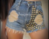 Lee High waist studded destroyed denim shorts by Jeansonly