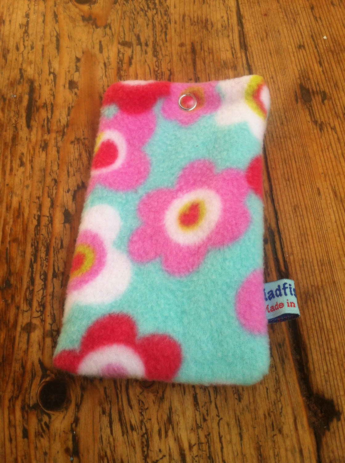 Flowery fleece iphone cover. iphone 4 iphone 5 ships