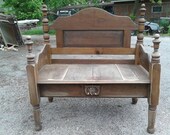 Benches made from headboards, shabby chic, to finished sprayed wood colors