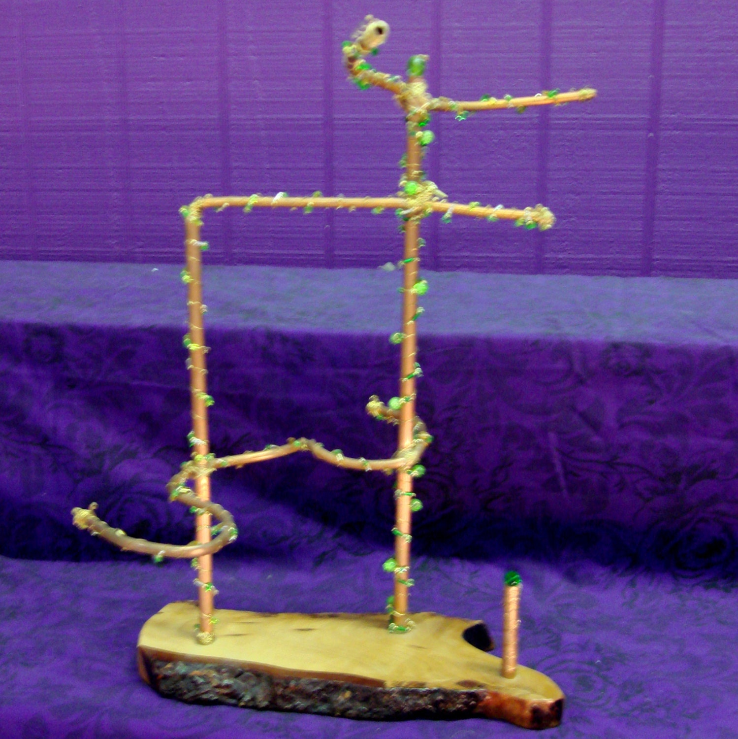 Beaded copper sculpture to display jewelry or ornaments