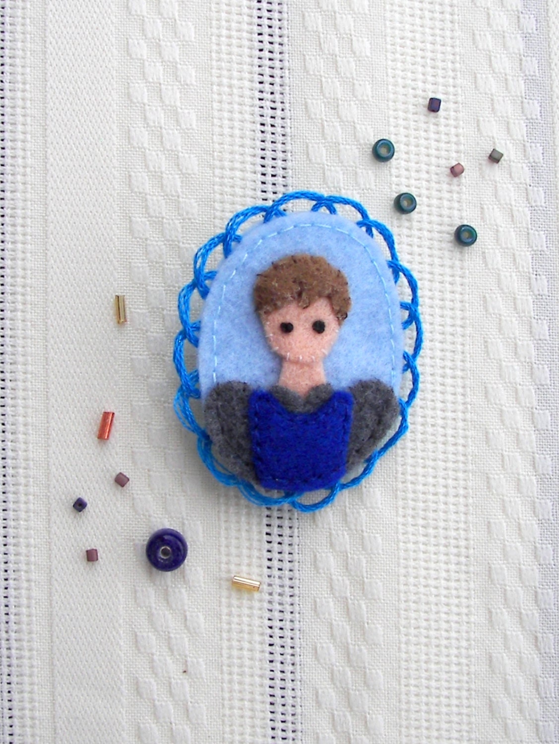 Romeo Shakespeare Felt Brooch