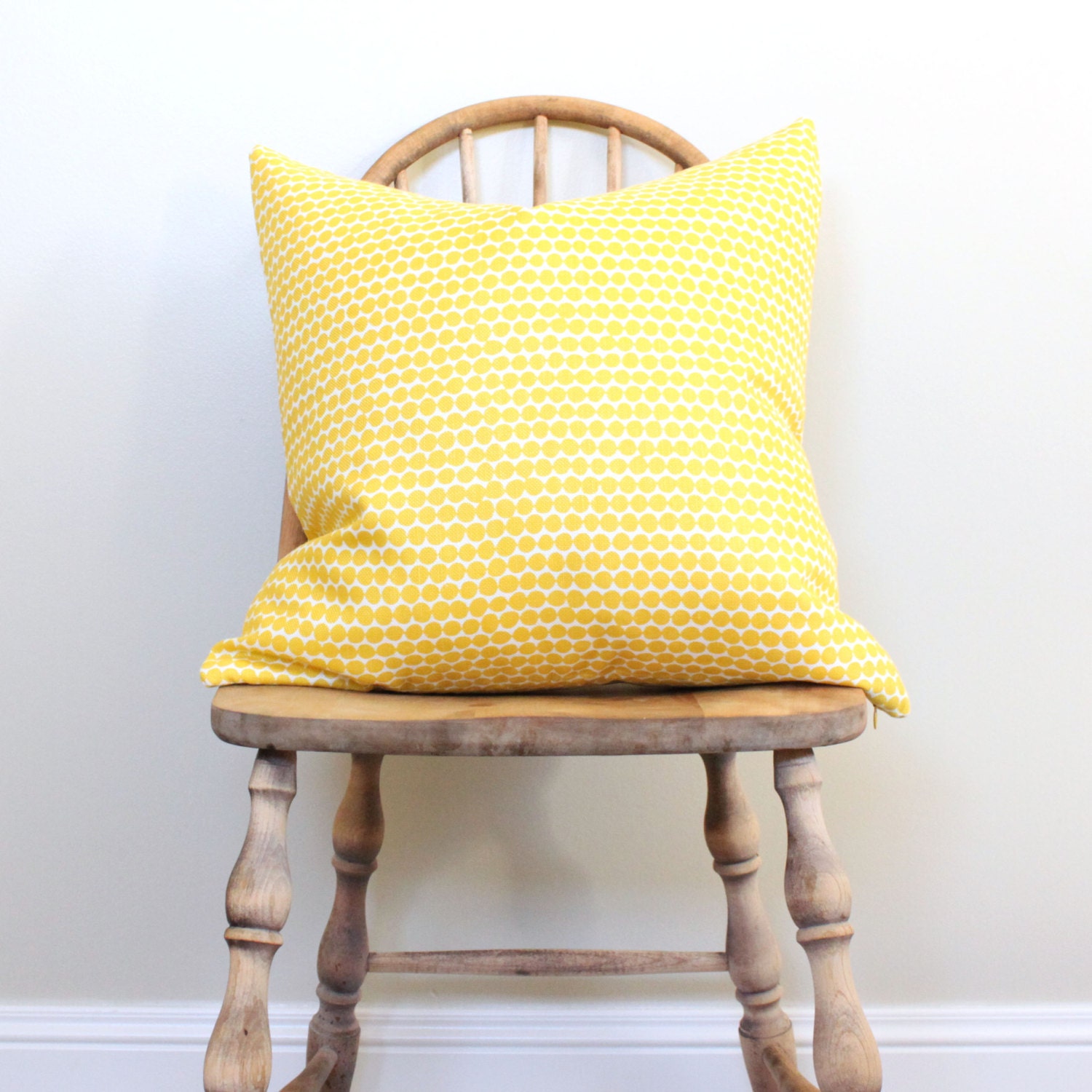 20" Hable Construction Bead in Lemon Pillow Cover