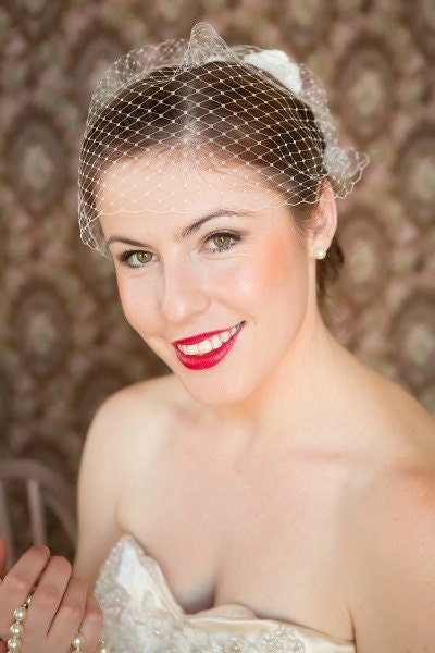 1950's inspired, Bridal hair accessories, Bridal fascinator, veil, Ivory bridal fascinator, fascinator and veil, Ivory veil