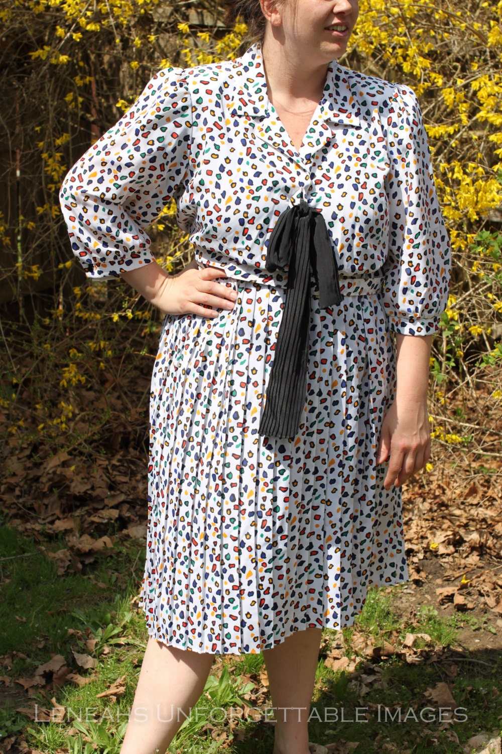 VTG Funky Print Pleated Belted Day Dress Size 18
