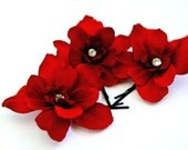Red Hair Flower Bobby Pins (set of 3) Small Flower Headpiece Bridal Hair Pins Rhinestone Bridesmaids Wedding Accessories Rustic