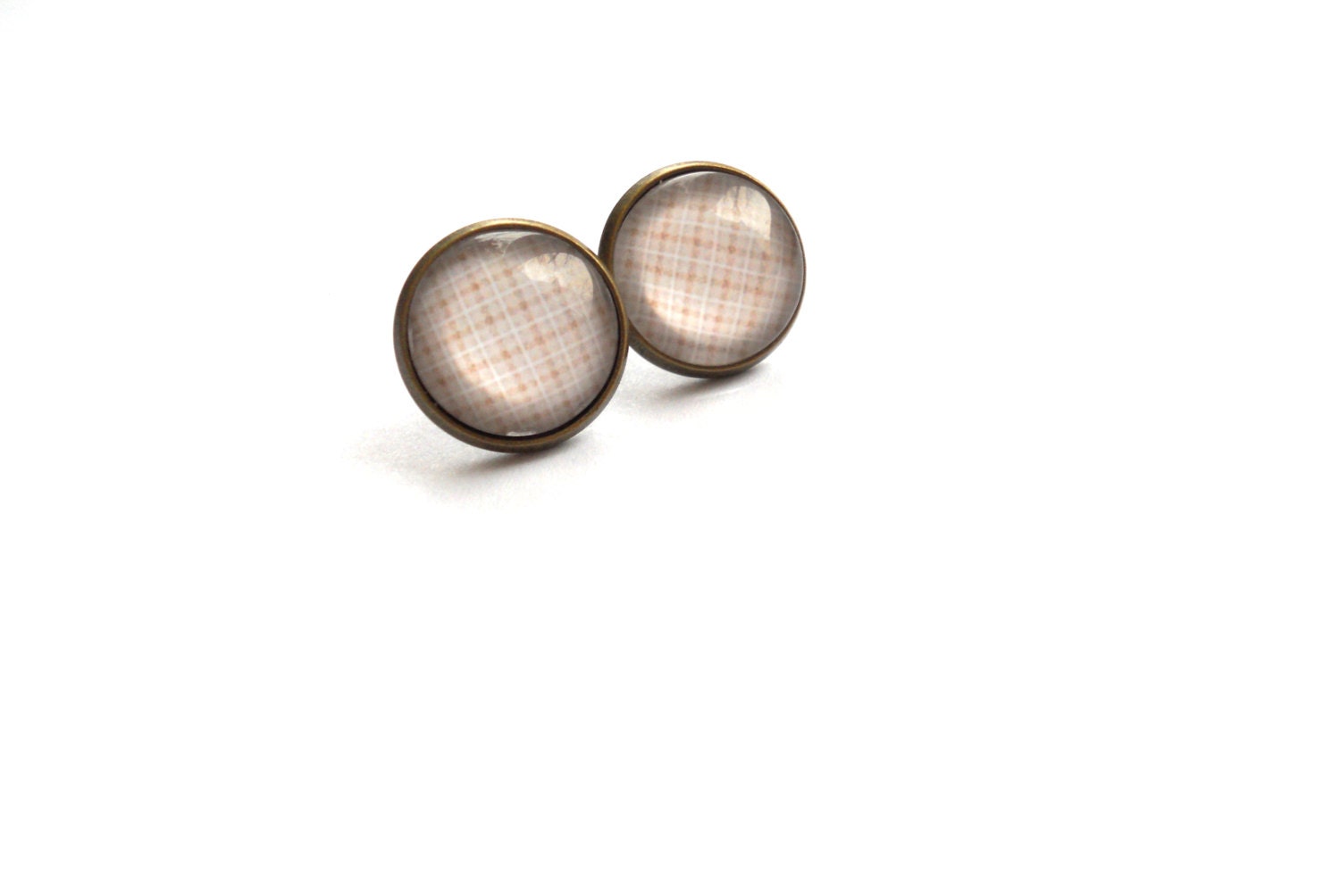 Stud earrings - Minimalist everyday wear jewelry - Beige simple tiny ear studs - Free worldwide shipping