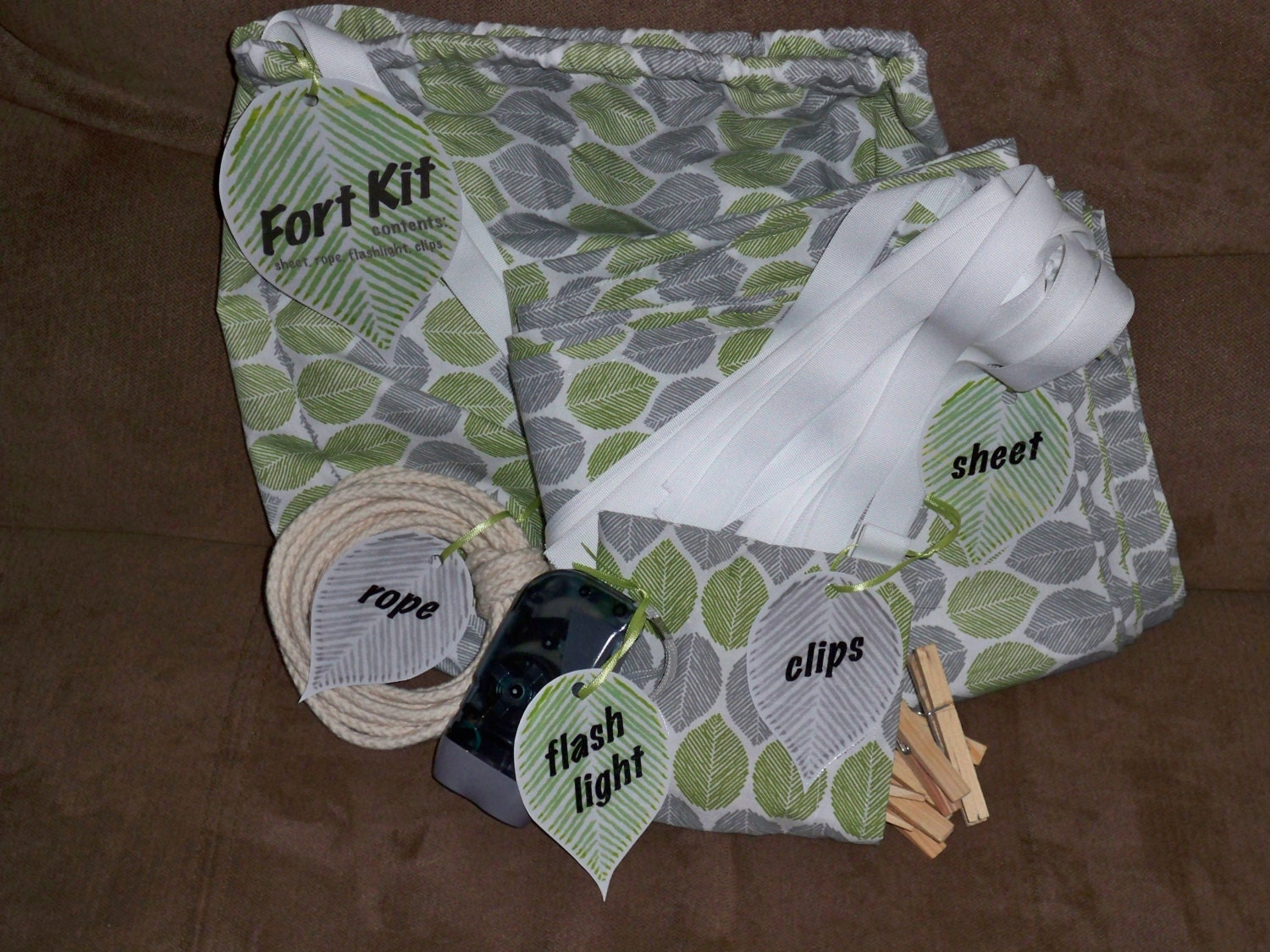 Kids Creative Play Fort Kit (Small - Green/Grey Leaf Pattern)