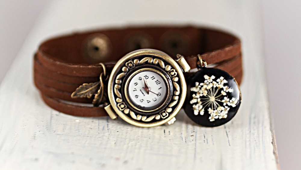 Locket Wristwatch with working watch, enameled Locket with Real Dried Flowers and leaf charm. Cowhide.