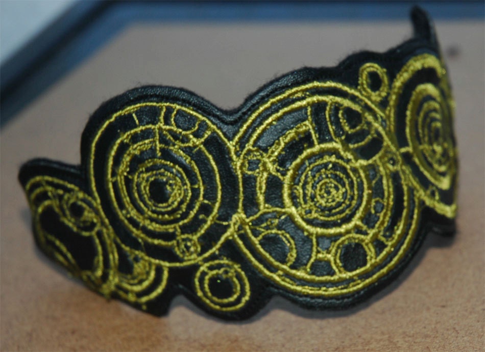 Doctor Who Gallifreyan Name Headband Gold/Black PVC