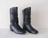 Women's Black Leather Snow Boots  Size 10 Wide