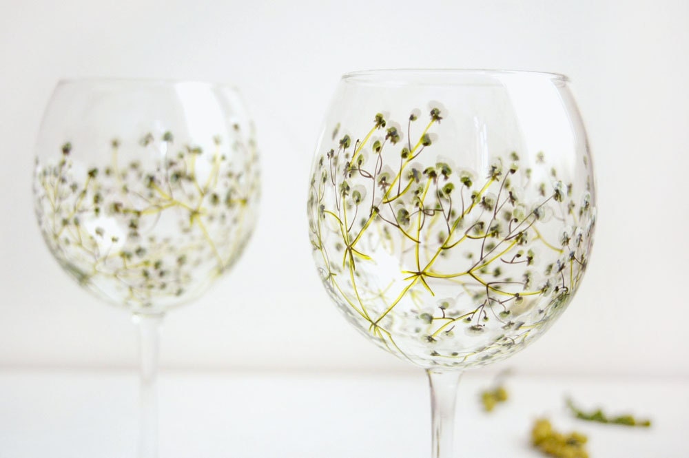 Red Wine Glasses -Baby's Breath Collection