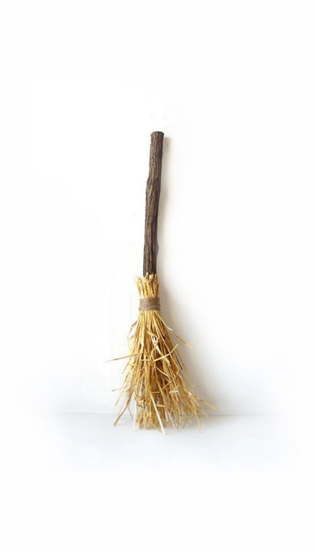 Primitive Broom Natural Vine Branch Straw Decoration Hearth Prop