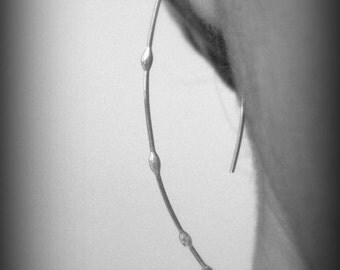 Silver Dewdrops Earrings on silver stem
